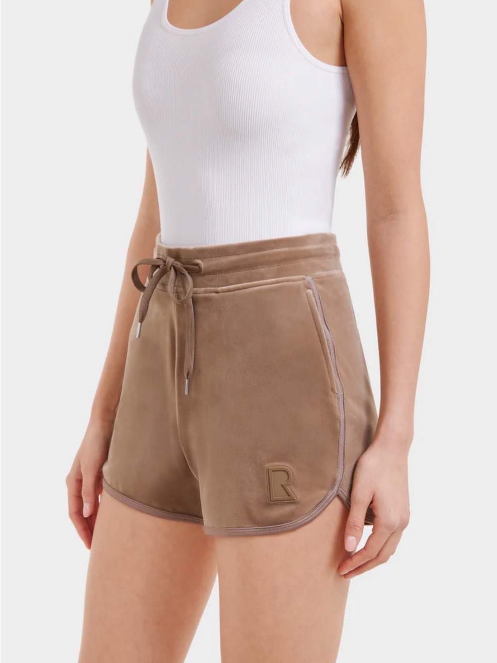 NWT RUDSAK Taupe Velour Drawstring Athletic Shorts, M